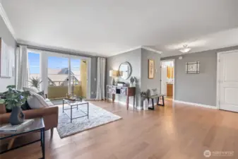 Light and bright living space