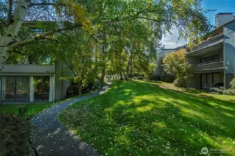 The grounds extend over 9 acres.
