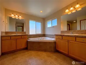 Primary bathroom, double sinks and bathtub