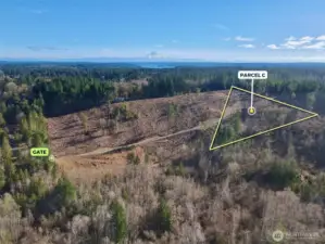 Overhead view with approximate boundaries in yellow.