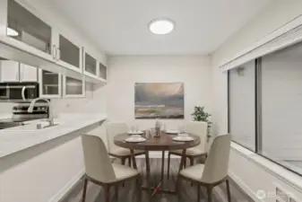 Virtually staged dining