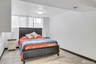 Downstairs bdrm #4 - Because we couldn't get enough orange and blue.