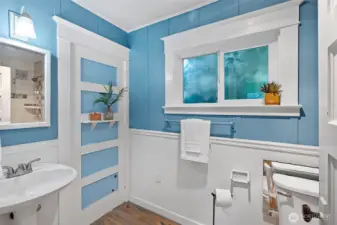 Main floor bathroom.