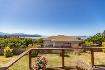 Deck off dining room