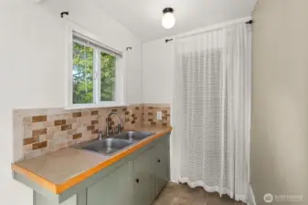 Kitchen With Appliances and pantry