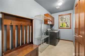Mud room/utility room