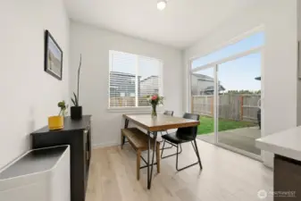 Kitchen. Eating nook.