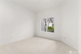 Den/office or bedroom