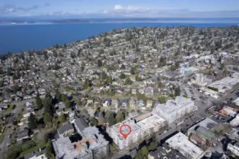 Minutes from the Junction and water.