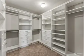 Just look at all that closet space!