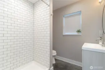 Bathroom in the Detached Studio with Tiled Shower