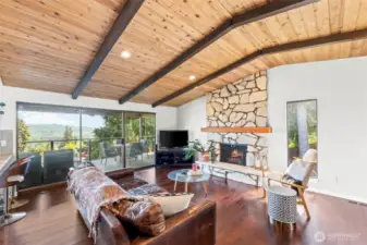 These ceilings are swoon worthy!