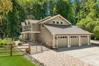 3-Car Garage