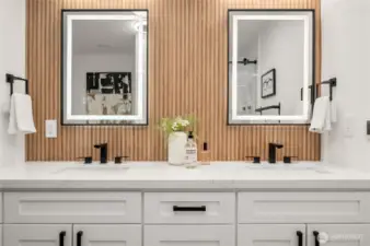 Anti-Fog/Shatterproof Dimmable LED Mirrors
