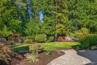 Almost 11k sqft landscaped yard