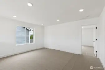 Photo from same floor plan - same community - finishes may vary