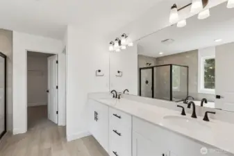 Photo from same floor plan - same community - finishes may vary
