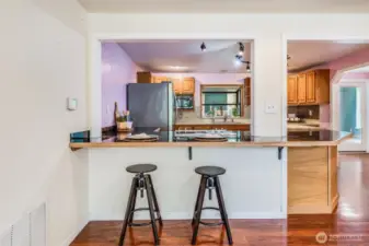 Kitchen Eating Space