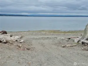 Community Beach and Small Boat/Kayak Launch