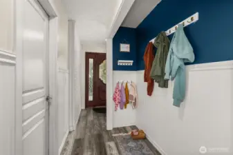 Front organization area perfect for coats, shoes, and backpacks.