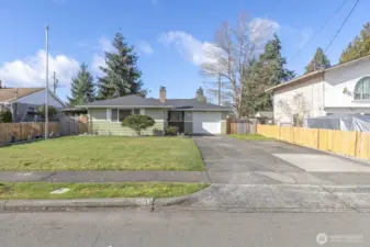 RV parking to the right