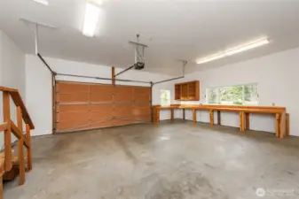 672 SF Garage w/Workshop