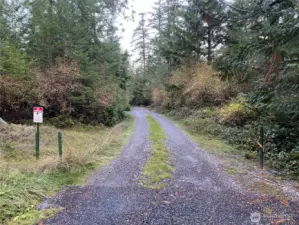 Private road - view from cul-de-sack