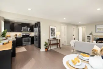 MIL with separate entrance gorgeous, full kitchen and spacious living/dining.