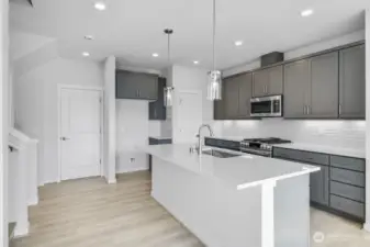 13211 NE 127th Way Unit B - Ready Now!