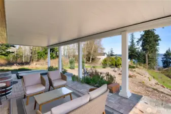 Enjoy a jetted hot tub + cover from the seasons.