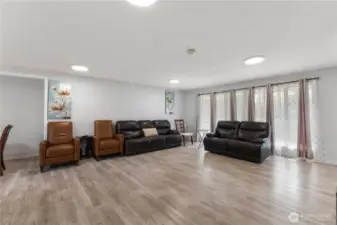Spacious floor plan with large sitting room.