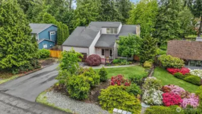 Welcome to Westwood Hills of Edmonds desirable Meadowdale neighborhood.