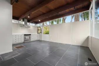 Classic MCM. Seamless spatial integration of living, dining, and kitchen areas.