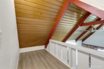 Versatile Loft-ideal for a home office or creative retreat.