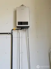 Shop waterheater