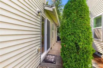 Walkway from the sliding doors in the dining room