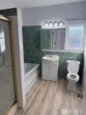 Full bathroom main floor