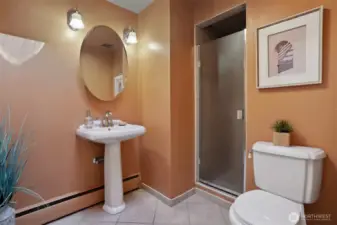 En Suite 3/4 Bath