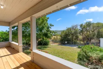 Front yard & covered deck