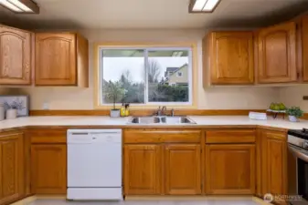 Another view of the kitchen.