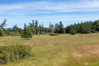 The common land is located 2 parcels to the east with easy stairs to the beach.