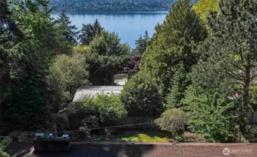 Arial view of possible lake views from a 2nd story