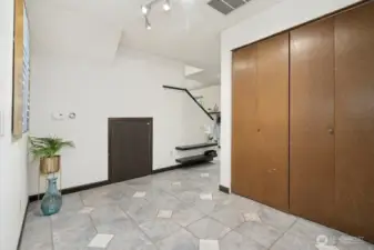Double entry closet in foyer.