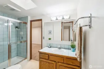 Primary bath
