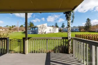 Large back deck accessed by both bedrooms