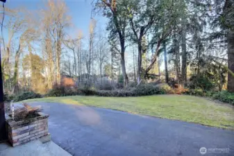 Circular driveway provides parking for everyone!