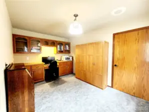 Office/pantry