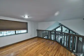 LOFT