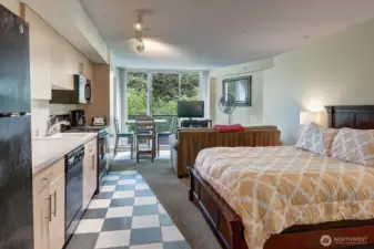 Guest Suite in the building available for short term rental