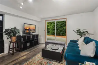 MIL Living Room